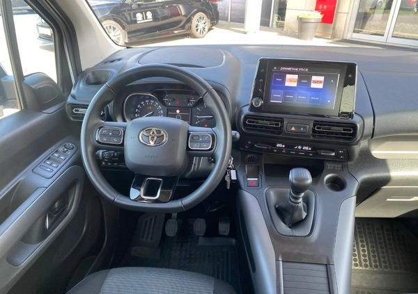 Toyota Proace City Verso cena 101000 przebieg: 30660, rok produkcji 2020 z Kalisz małe 596